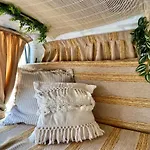 Κάμπινγκ Campervans
