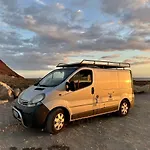 Campervans Κάμπινγκ