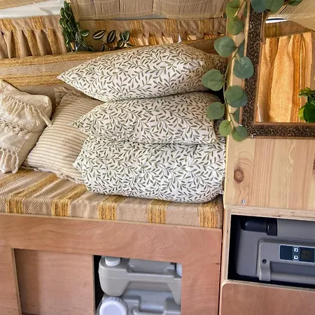 Campervans Κάμπινγκ *