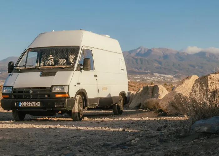 مكان تخييم Campervans *